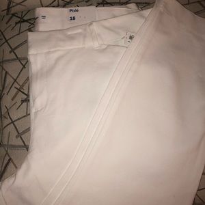 Old Navy White Pixie Pants